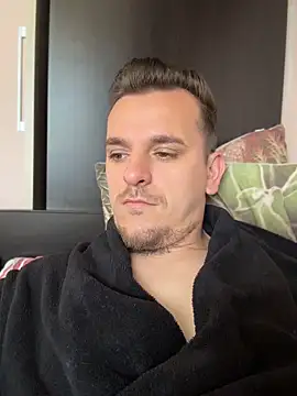Huge cock22cm online show from June 11, 7:06 am
