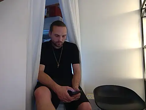 VitaminDrewFl online show from March 22, 7:39 pm