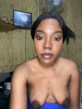 Snapshot of NillaMontana chatting on March 21, 2:05 am NillaMontana online show from March 21, 2:05 am