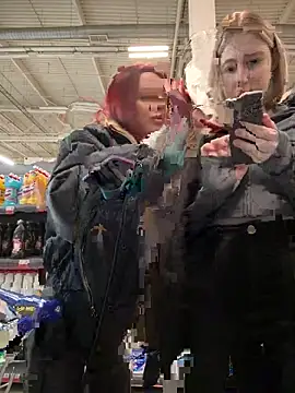 Snapshot of littlebitchess chatting on November 24, 7:46 pm littlebitchess online show from November 24, 7:46 pm