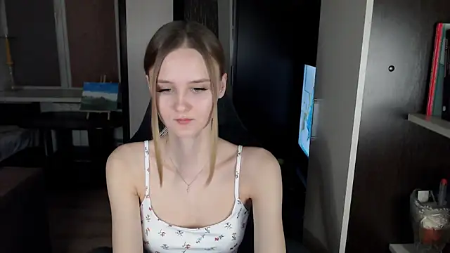 Snapshot of _Sansa_stark_ chatting on February 17, 2:37 pm  Sansa stark  online show from February 17, 2:37 pm