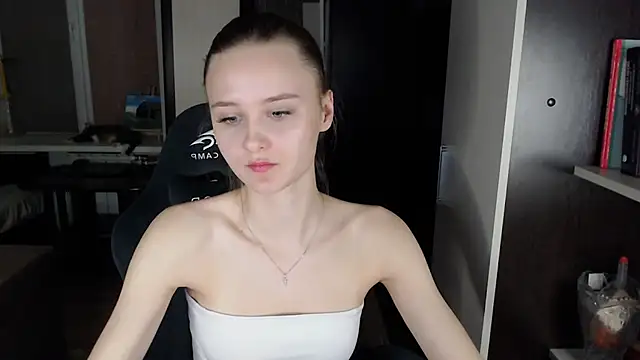 Snapshot of _Sansa_stark_ chatting on March 2, 1:27 pm  Sansa stark  online show from March 2, 1:27 pm