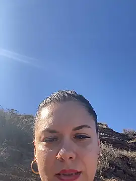 Snapshot of Luccreccia_ chatting on October 8, 1:53 pm Luccreccia online show from October 8, 1:53 pm