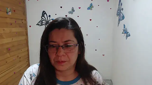 Snapshot of lilisa777 chatting on July 7, 9:02 am lilisa777 online show from July 7, 9:02 am