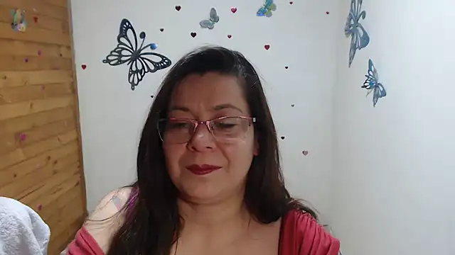 Snapshot of lilisa777 chatting on July 14, 2:05 am lilisa777 online show from July 14, 2:05 am