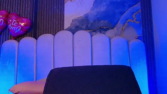 hot dione online show from February 25, 7:12 pm