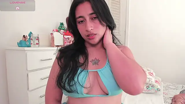 Snapshot of LisaHadwin chatting on December 16, 6:46 pm LisaHadwin online show from December 16, 6:46 pm