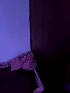 alee lenoxx online show from December 16, 1:32 am