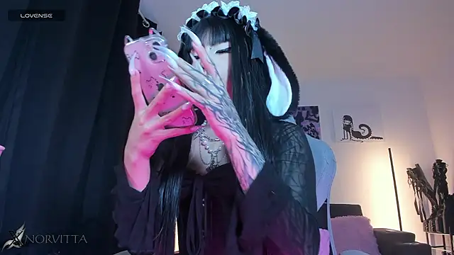 satanbabee online show from February 7, 11:52 pm