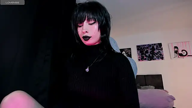 Snapshot of satanbabee chatting on July 29, 11:36 pm satanbabee online show from July 29, 11:36 pm