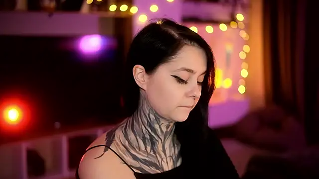 Snapshot of AcidPie chatting on February 7, 6:24 am AcidPie online show from February 7, 6:24 am