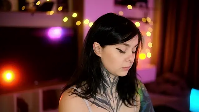 Snapshot of AcidPie chatting on February 15, 3:31 am AcidPie online show from February 15, 3:31 am