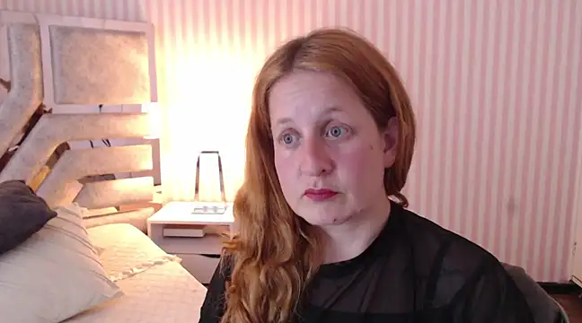 ViioletaMora online show from February 10, 2:30 am