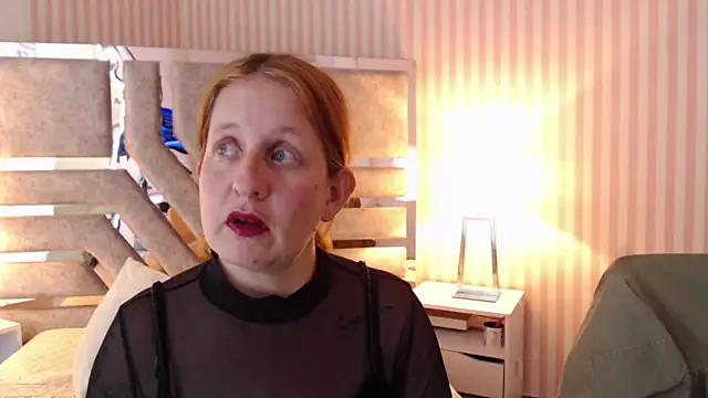 ViioletaMora online show from February 11, 2:14 am