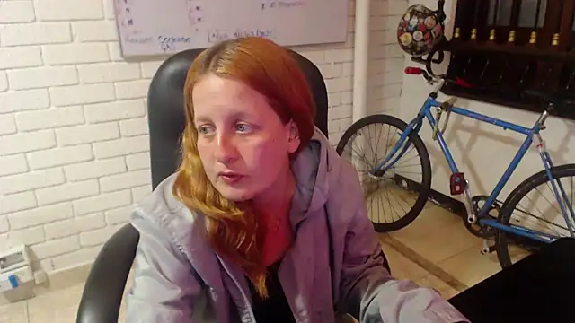 ViioletaMora online show from February 11, 9:35 pm