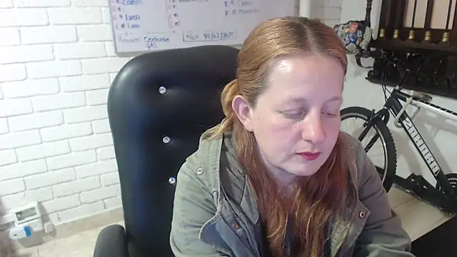 ViioletaMora online show from February 14, 9:53 pm