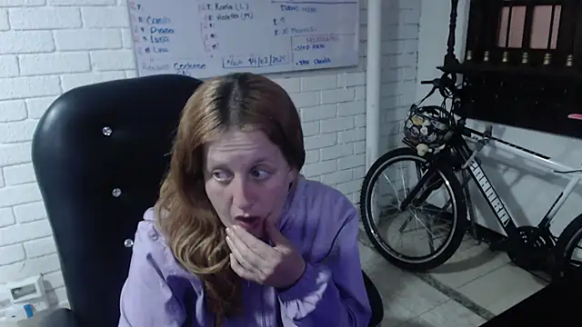 ViioletaMora online show from February 21, 10:39 am