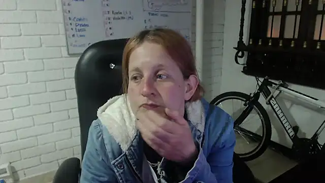 ViioletaMora online show from February 23, 4:07 am