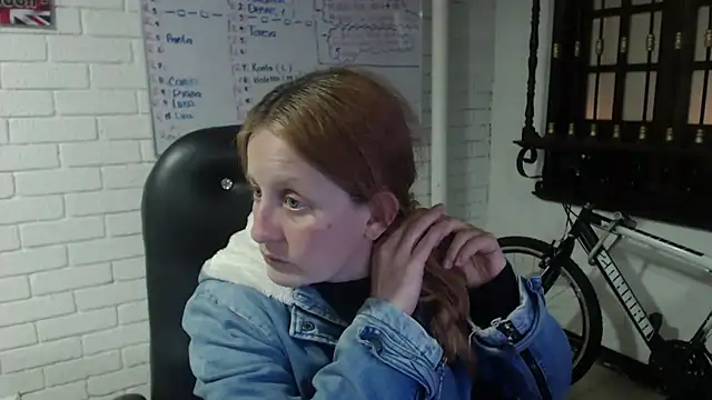 ViioletaMora online show from February 23, 7:22 am