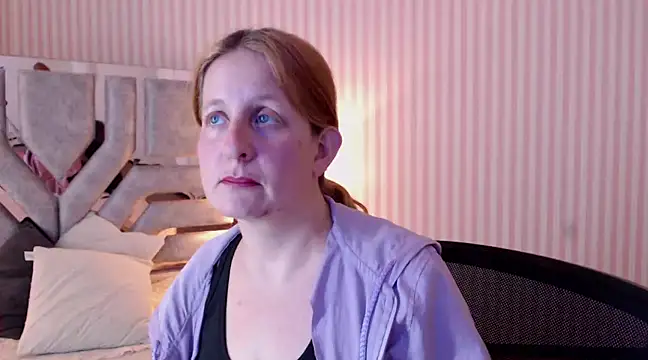 ViioletaMora online show from February 23, 11:58 pm