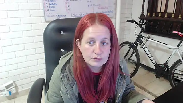 ViioletaMora online show from March 4, 8:05 pm