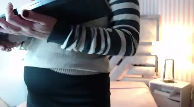 ViioletaMora online show from March 6, 7:21 pm