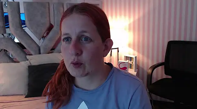 ViioletaMora online show from March 19, 8:00 pm