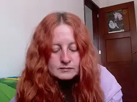 ViioletaMora online show from October 15, 7:25 pm