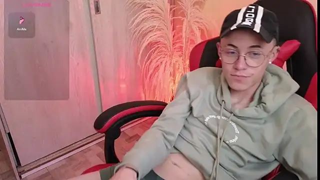 Elian Cooper online show from February 27, 1:28 pm