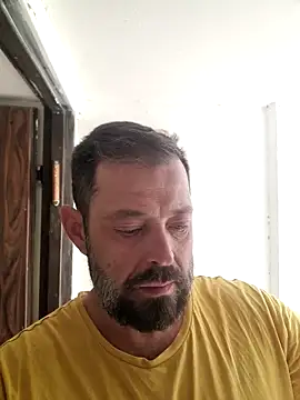 Snapshot of zefside42 chatting on November 15, 11:18 am zefside42 online show from November 15, 11:18 am