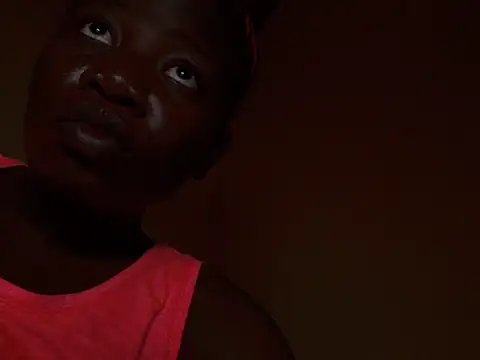 Snapshot of mona_lis chatting on November 14, 3:27 am mona lis online show from November 14, 3:27 am