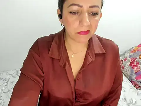 MonicaGarcia  online show from January 26, 11:39 pm