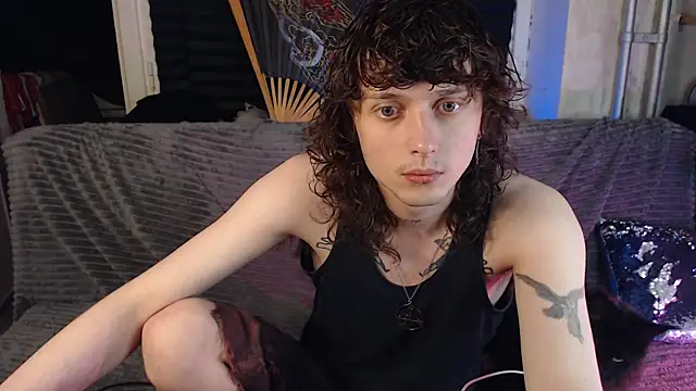 Snapshot of axxxturel chatting on June 5, 6:13 pm axxxturel online show from June 5, 6:13 pm