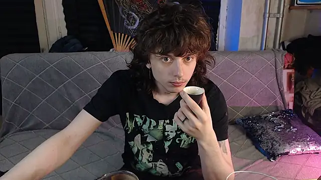 Snapshot of axxxturel chatting on June 18, 10:36 pm axxxturel online show from June 18, 10:36 pm