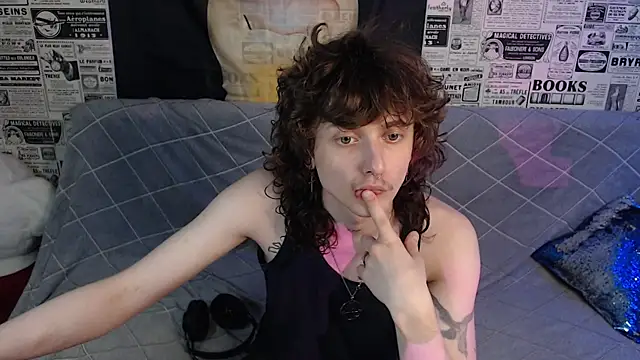axxxturel online show from July 11, 7:05 pm