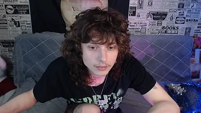 Snapshot of axxxturel chatting on July 23, 7:56 pm axxxturel online show from July 23, 7:56 pm