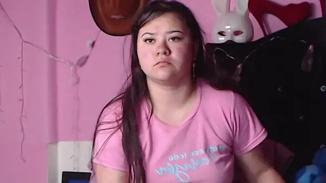 NikkiRous  online show from January 20, 1:53 pm