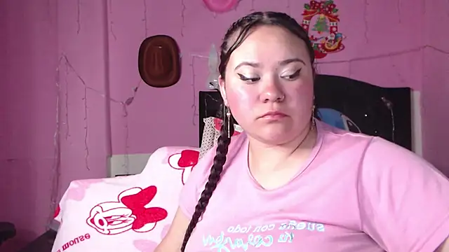 NikkiRous  online show from February 10, 6:56 pm