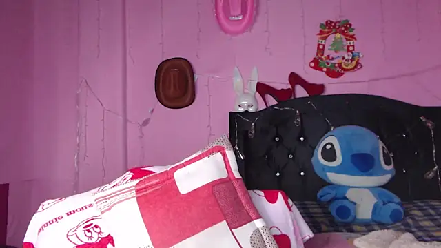 NikkiRous  online show from February 28, 4:31 pm