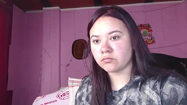 NikkiRous  online show from March 11, 12:28 pm