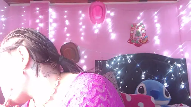 NikkiRous  online show from November 13, 2:38 pm