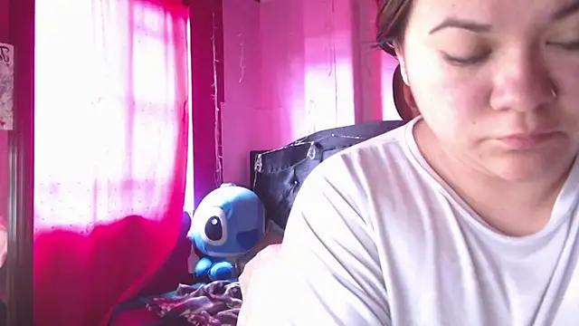 NikkiRous  online show from June 12, 1:43 pm