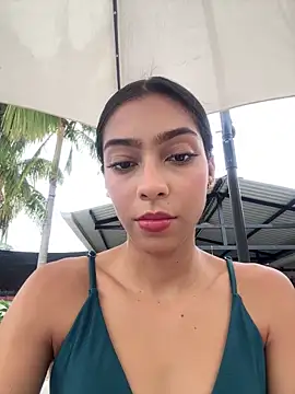 Snapshot of Ema_azel chatting on January 4, 4:43 pm Ema azel online show from January 4, 4:43 pm