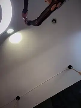 Snapshot of Ema_azel chatting on January 21, 1:43 pm Ema azel online show from January 21, 1:43 pm