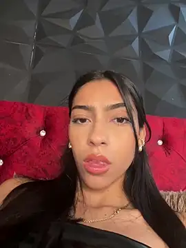 Snapshot of Ema_azel chatting on February 9, 1:46 pm Ema azel online show from February 9, 1:46 pm