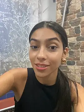 Snapshot of Ema_azel chatting on March 19, 3:30 am Ema azel online show from March 19, 3:30 am