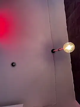 Snapshot of Ema_azel chatting on October 11, 1:31 pm Ema azel online show from October 11, 1:31 pm