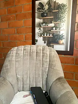 Snapshot of kanela3434 chatting on December 2, 9:43 pm kanela3434 online show from December 2, 9:43 pm