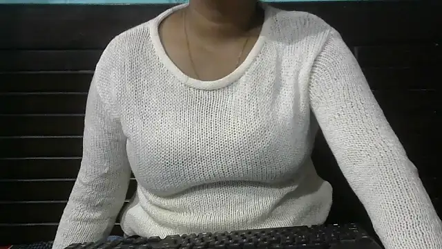 Snapshot of Im_Cute chatting on November 13, 6:51 pm Im Cute online show from November 13, 6:51 pm