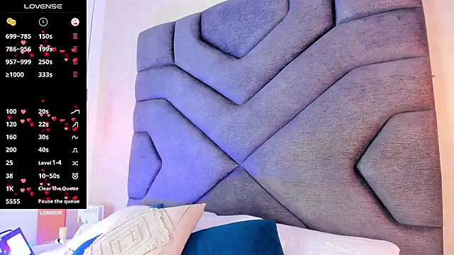 AilishBenson online show from October 22, 7:24 pm